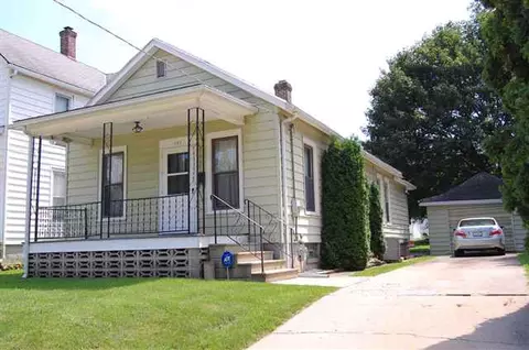 747 E Ctr, Freeport, IL 61032 photo 1