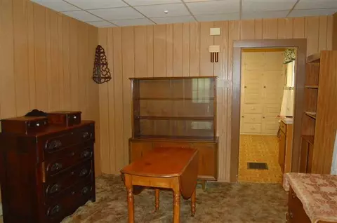747 E Ctr, Freeport, IL 61032 photo 8