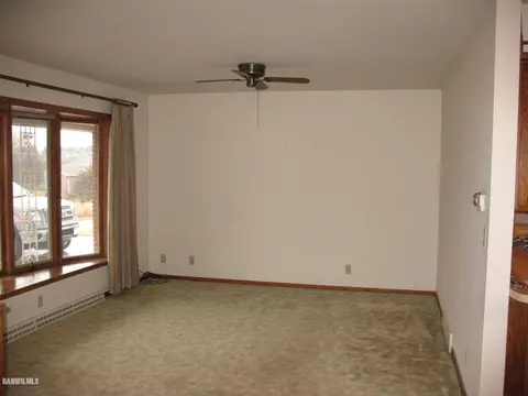520 Huggins, Lanark, IL 61046 photo 6