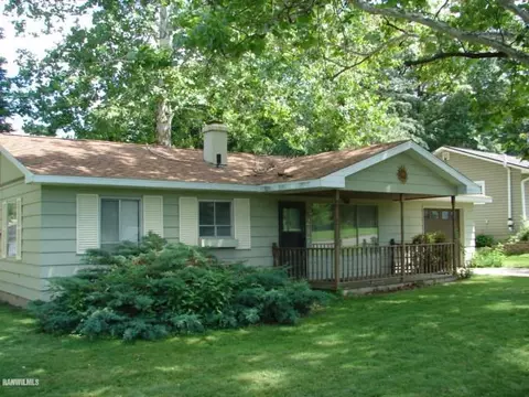 217 N Bailey, Freeport, IL 61032 photo 1