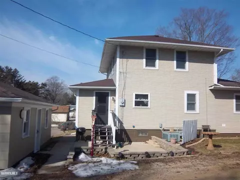 311 Second St, Chadwick, IL 61014 photo 2