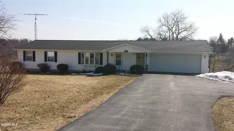 9 E Geneva, Mount Carroll, IL 61053 photo 1