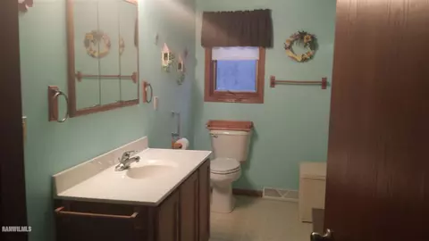 9 E Geneva, Mount Carroll, IL 61053 photo 4