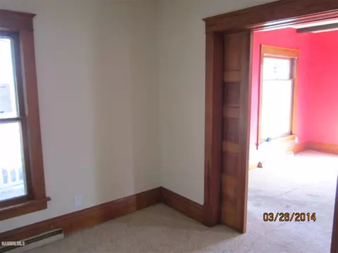 718 E Locust St, Lanark, IL 61046 photo 4