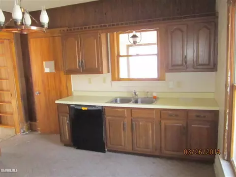 718 E Locust St, Lanark, IL 61046 photo 7