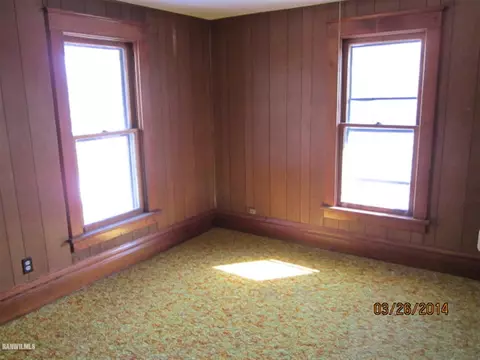 718 E Locust St, Lanark, IL 61046 photo 16