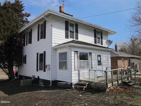 718 E Locust St, Lanark, IL 61046 photo 21