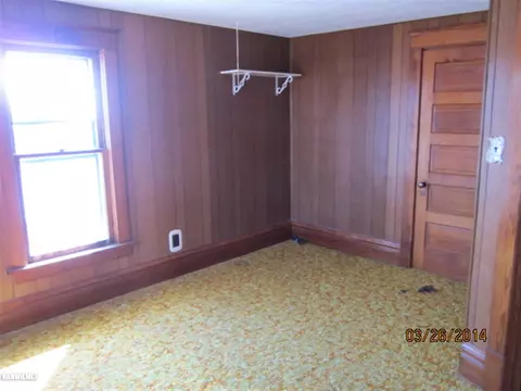 718 E Locust St, Lanark, IL 61046 photo 17