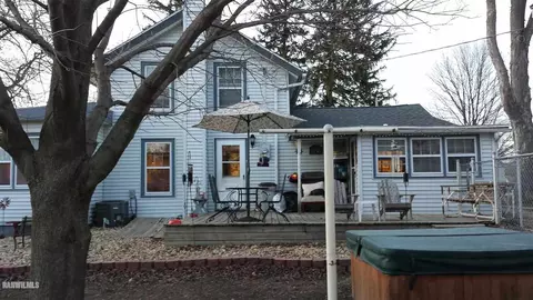 105 Broad St, Mount Carroll, IL 61053 photo 12