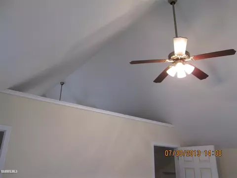 815 Shawnee, Freeport, IL 61032 photo 7