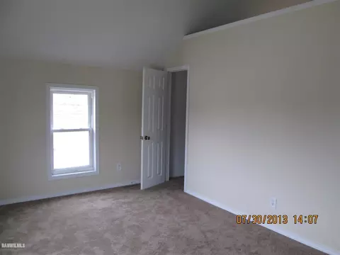 815 Shawnee, Freeport, IL 61032 photo 8