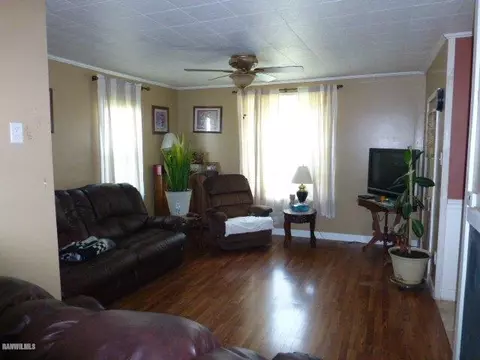 330 Marion Ave, Chadwick, IL 61014 photo 4