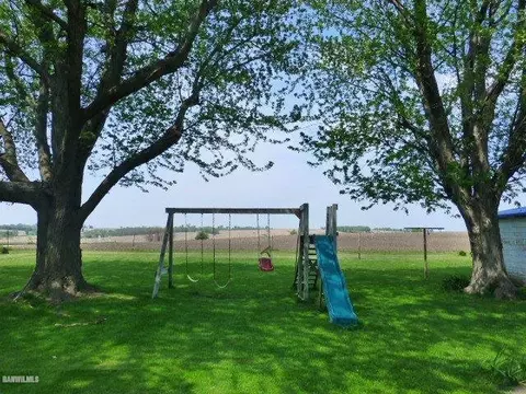 330 Marion Ave, Chadwick, IL 61014 photo 10