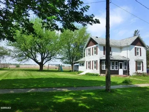 330 Marion Ave, Chadwick, IL 61014 photo 1