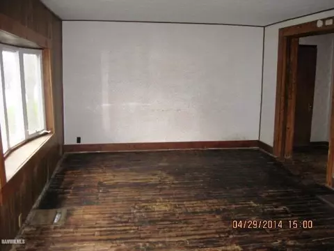 504 Jackson St, Mount Carroll, IL 61053 photo 2