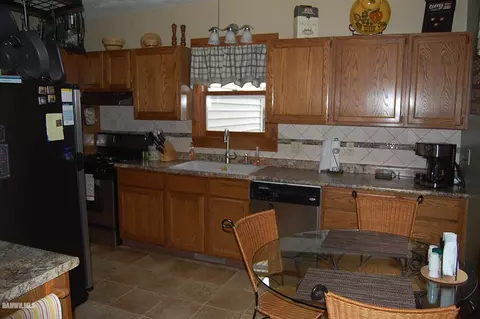 924 S Maple, Freeport, IL 61032 photo 10