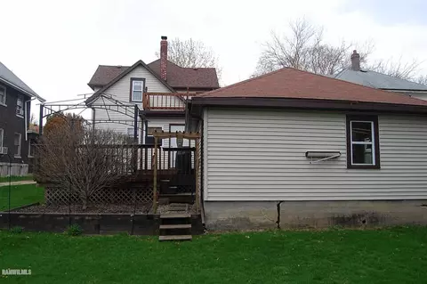 924 S Maple, Freeport, IL 61032 photo 5