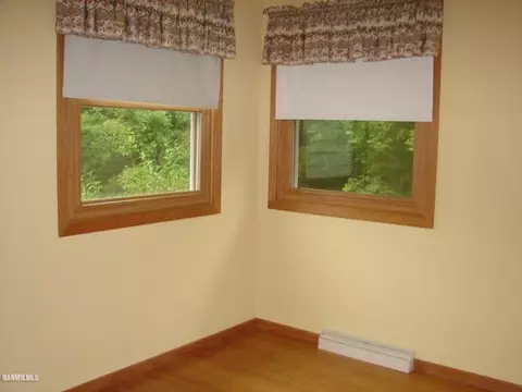 722 Towne Dr, Freeport, IL 61032 photo 11