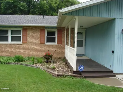 722 Towne Dr, Freeport, IL 61032 photo 18