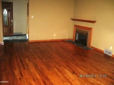 663 Brad Mar Dr, Freeport, IL 61032 photo 11
