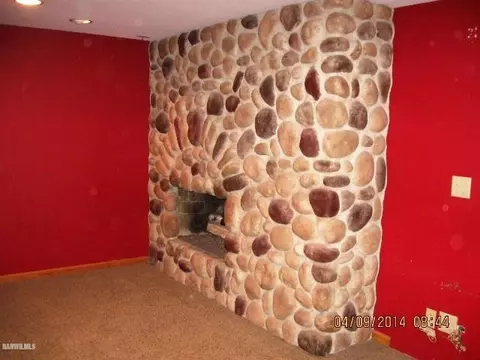 663 Brad Mar Dr, Freeport, IL 61032 photo 21