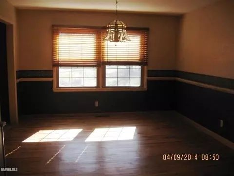 663 Brad Mar Dr, Freeport, IL 61032 photo 10