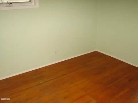 17 Monroe Ct, Freeport, IL 61032 photo 6