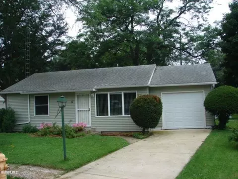 17 Monroe Ct, Freeport, IL 61032 photo 1