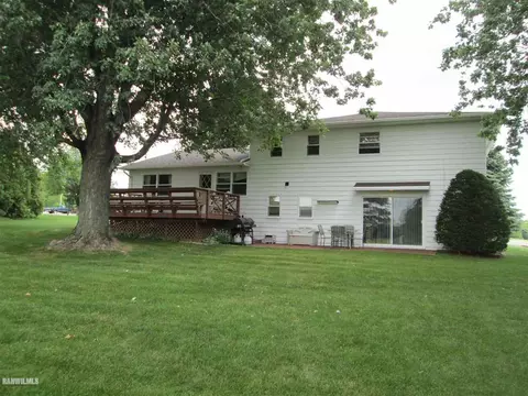 8 Park Crst, Freeport, IL 61032 photo 24