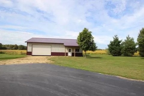 742 N River Rd, Ridott, IL 61067 photo 22