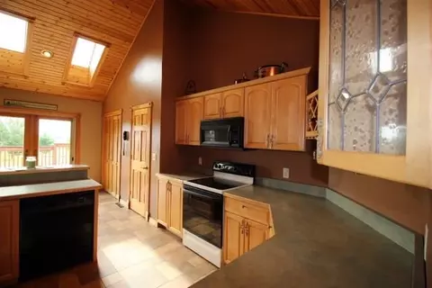 742 N River Rd, Ridott, IL 61067 photo 9