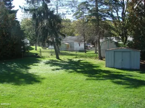 1417 Mark Dr, Freeport, IL 61032 photo 17