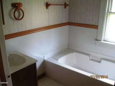 1304 Morningside Dr, Freeport, IL 61032 photo 18