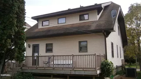 223 E Pearl St, Lanark, IL 61046 photo 19