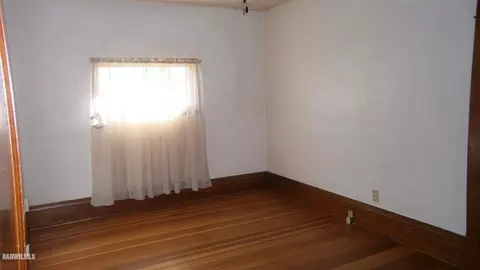 223 E Pearl St, Lanark, IL 61046 photo 13