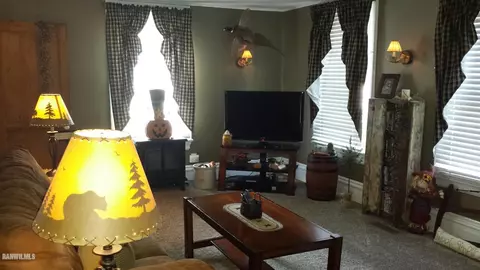 723 E Washington St, Mount Carroll, IL 61053 photo 5