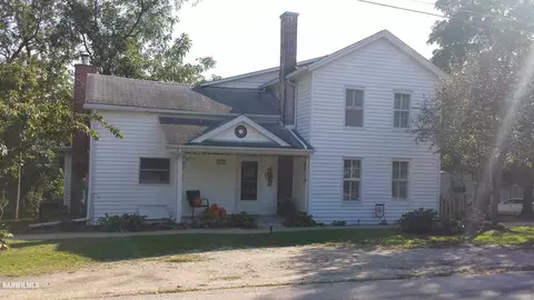 723 E Washington St, Mount Carroll, IL 61053 photo 1
