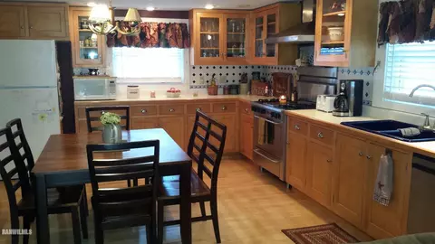 723 E Washington St, Mount Carroll, IL 61053 photo 2