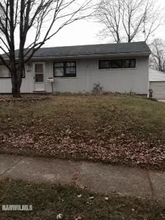 962 Monroe Dr, Freeport, IL 61032 photo 1