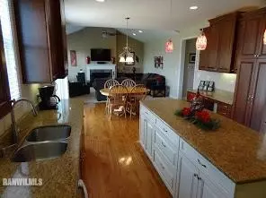923 Southgate Dr, Davis, IL 61019 photo 5