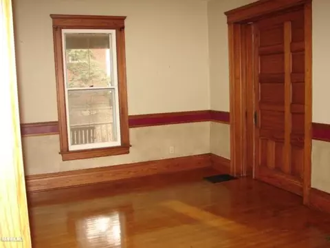 40 N Wise, Freeport, IL 61032 photo 8