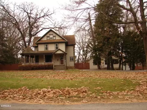 40 N Wise, Freeport, IL 61032 photo 2
