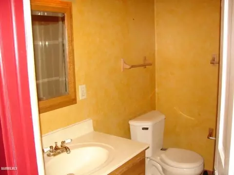 40 N Wise, Freeport, IL 61032 photo 14