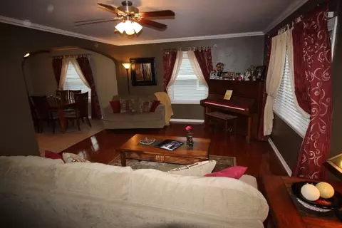 984 Monroe Dr, Freeport, IL 61032 photo 8