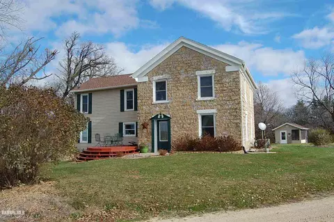4529 S Walnut, Freeport, IL 61032 photo 3