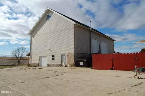 4529 S Walnut, Freeport, IL 61032 photo 7