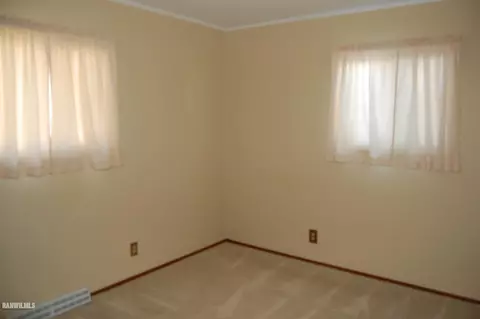 1438 Winter Dr, Freeport, IL 61032 photo 5