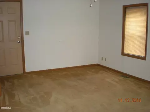 130 E Franklin St, Lanark, IL 61046 photo 10
