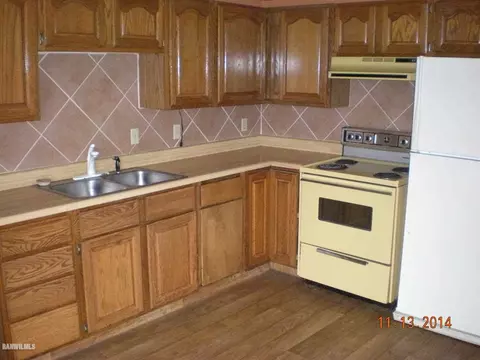 130 E Franklin St, Lanark, IL 61046 photo 6