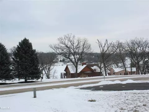 5-57 Chadbourne Dr, Lanark, IL 61046 photo 4